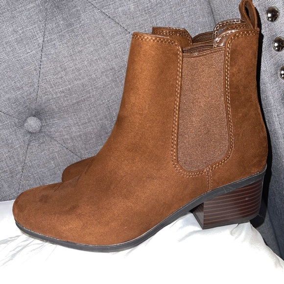 Women BOOTIES - Picture 2 of 2